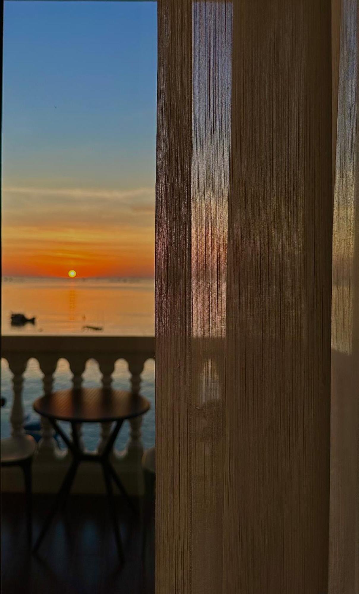 Mien Trung Beach House Фу Куок Екстериор снимка